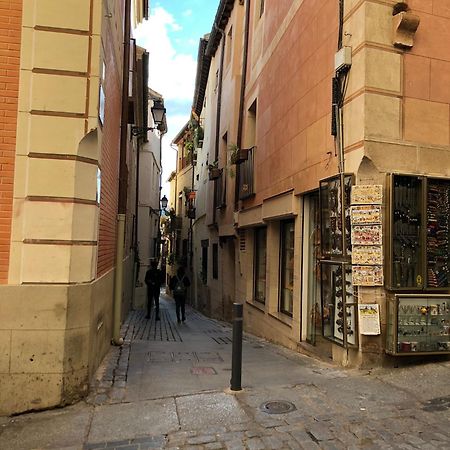 Apart. Palacio Canonigo 7 - Junto Catedral Toledo Exterior foto